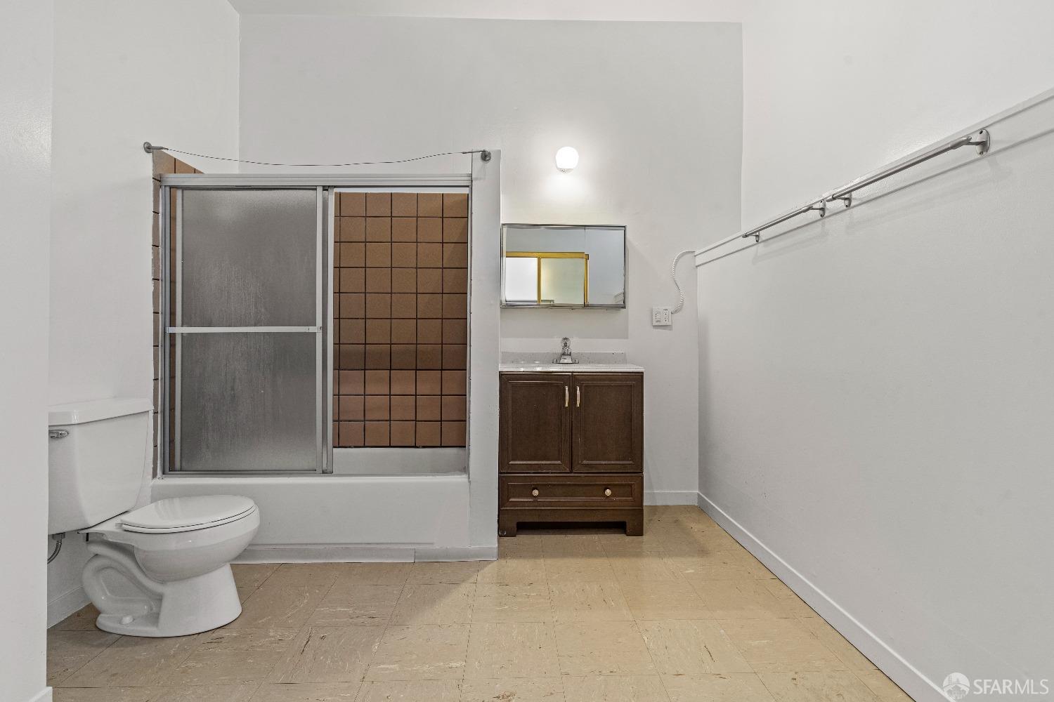 Detail Gallery Image 80 of 93 For 1351 Washington St, San Francisco,  CA 94109 - – Beds | – Baths