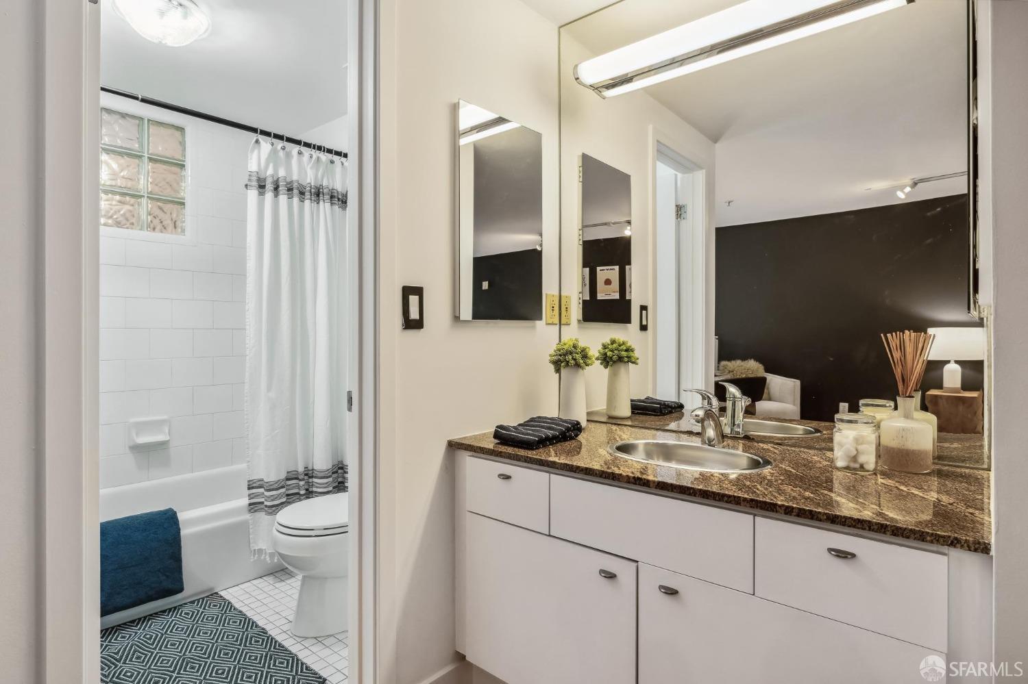 Detail Gallery Image 30 of 44 For 161 Gilbert St #8,  San Francisco,  CA 94103 - 1 Beds | 1/1 Baths