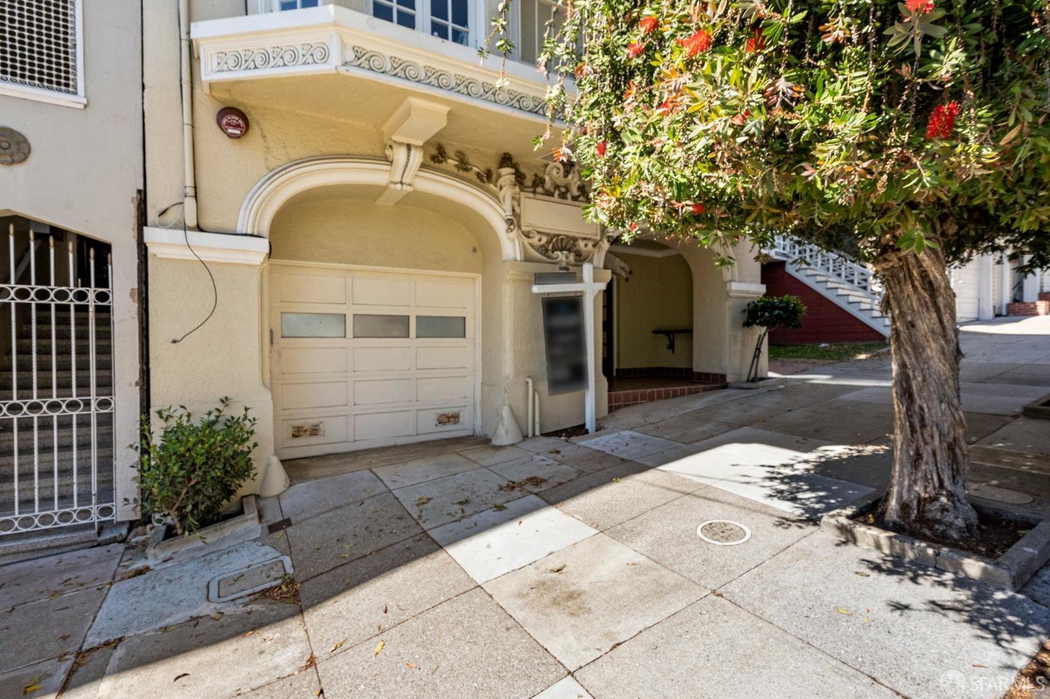 Detail Gallery Image 34 of 36 For 2211 Broderick St #1,  San Francisco,  CA 94115 - 2 Beds | 2 Baths