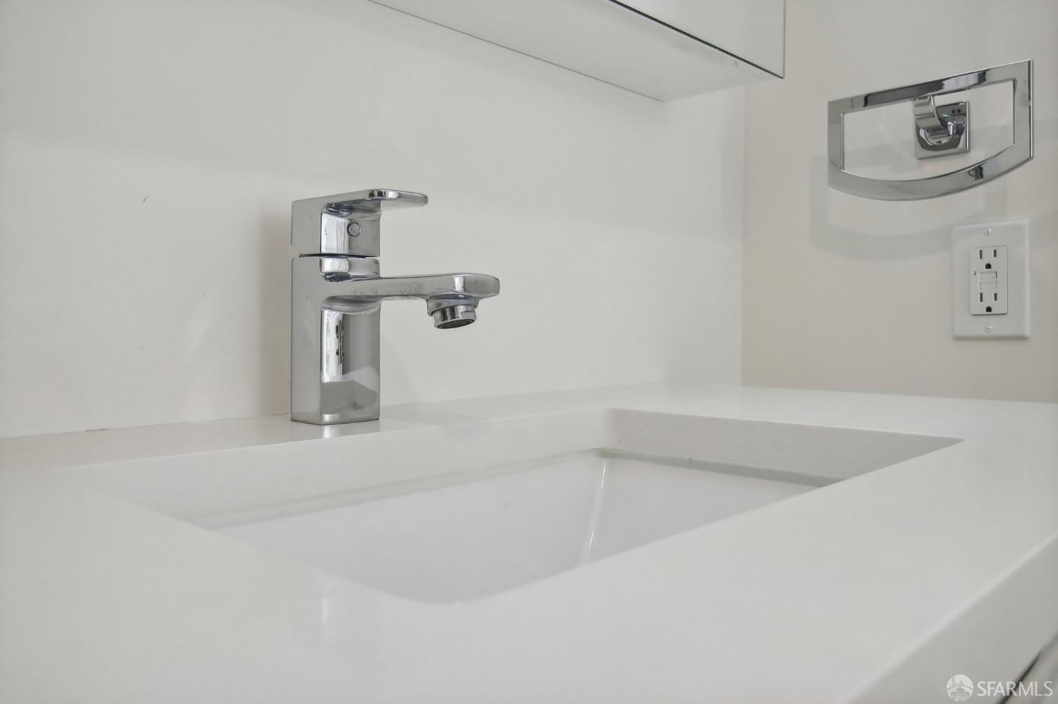 Detail Gallery Image 15 of 33 For 501 Crescent Way #5103,  San Francisco,  CA 94134 - 2 Beds | 2 Baths