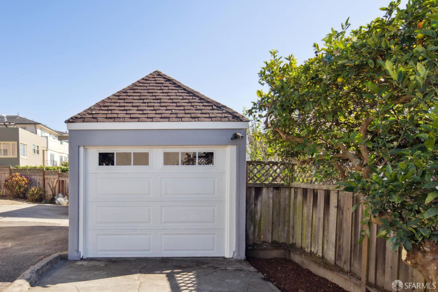 Detail Gallery Image 34 of 39 For 225 San Fernando Way, San Francisco,  CA 94127 - 3 Beds | 2 Baths