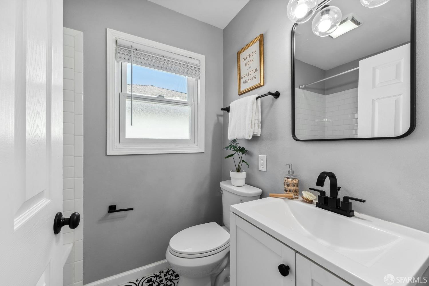 Detail Gallery Image 22 of 41 For 488 Cascade Rd, San Leandro,  CA 94577 - 2 Beds | 2 Baths