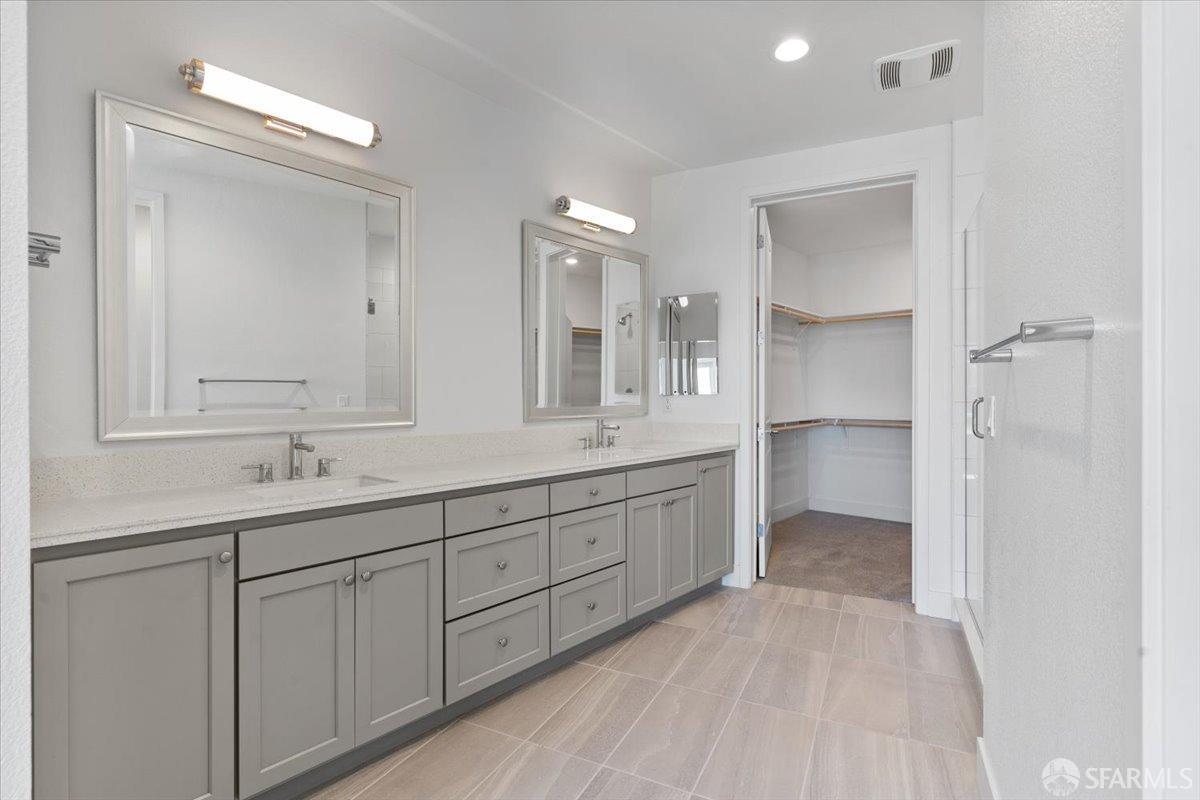 Detail Gallery Image 32 of 76 For 8 Island View Dr, Richmond,  CA 94801 - 2 Beds | 2/1 Baths