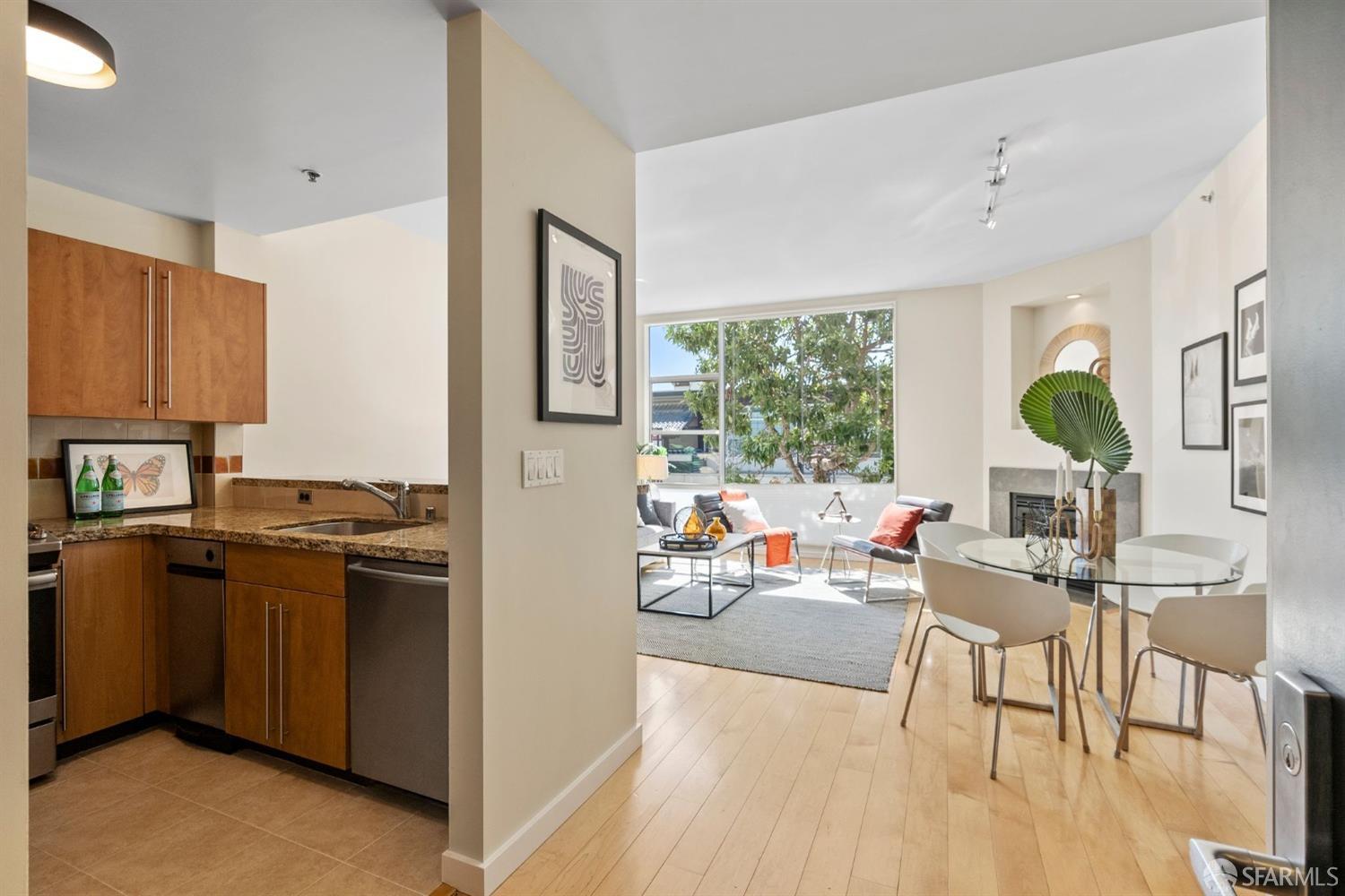 Detail Gallery Image 1 of 25 For 1600 Webster St #109,  San Francisco,  CA 94115 - 1 Beds | 1 Baths