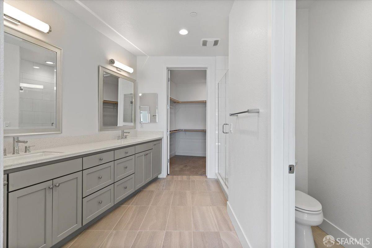 Detail Gallery Image 33 of 76 For 8 Island View Dr, Richmond,  CA 94801 - 2 Beds | 2/1 Baths