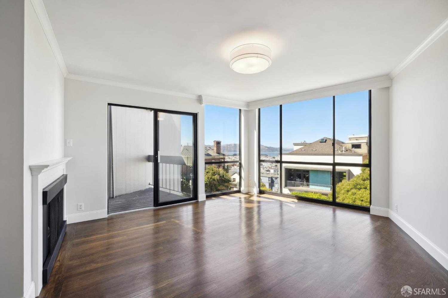 Detail Gallery Image 1 of 43 For 2295 Vallejo St #302,  San Francisco,  CA 94123 - 1 Beds | 1 Baths