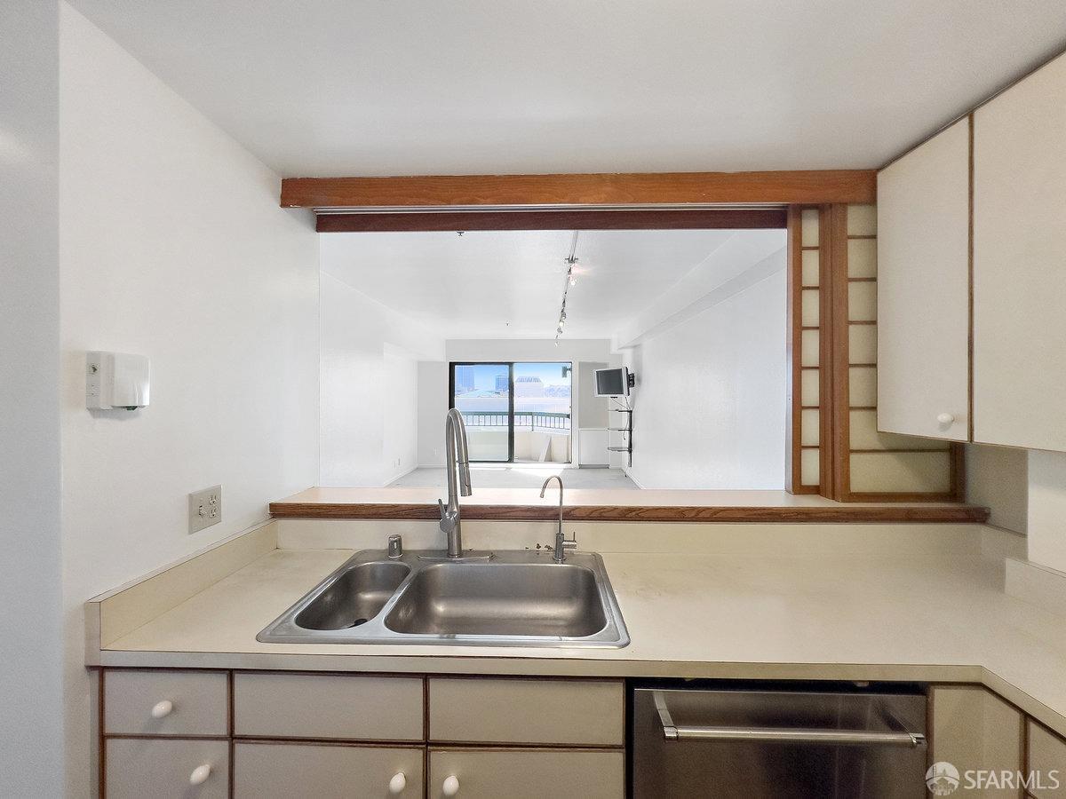 Detail Gallery Image 16 of 34 For 601 Van Ness Ave #625,  San Francisco,  CA 94102 - 2 Beds | 2 Baths