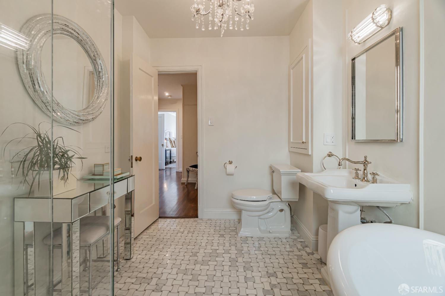 Detail Gallery Image 37 of 47 For 850 Powell St #603,  San Francisco,  CA 94108 - 2 Beds | 1/1 Baths