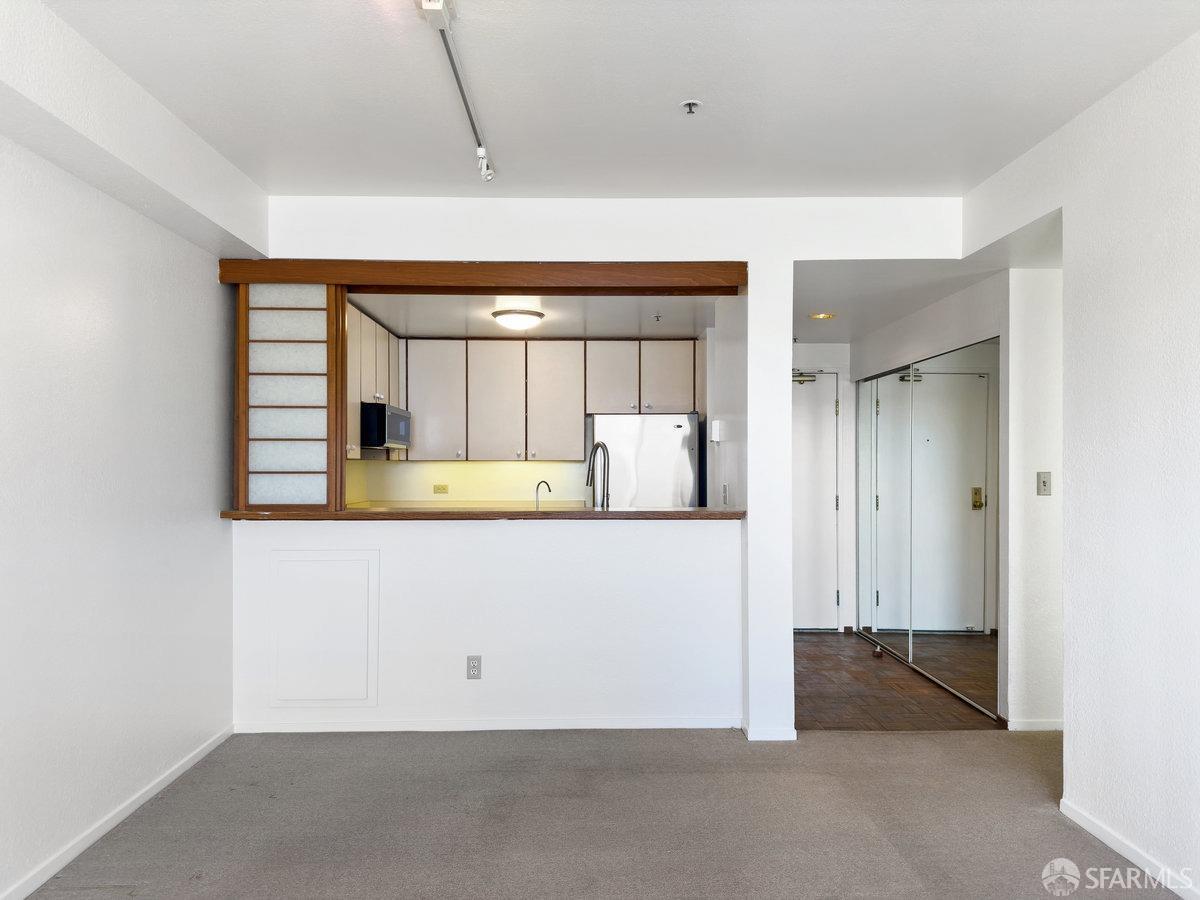 Detail Gallery Image 8 of 34 For 601 Van Ness Ave #625,  San Francisco,  CA 94102 - 2 Beds | 2 Baths