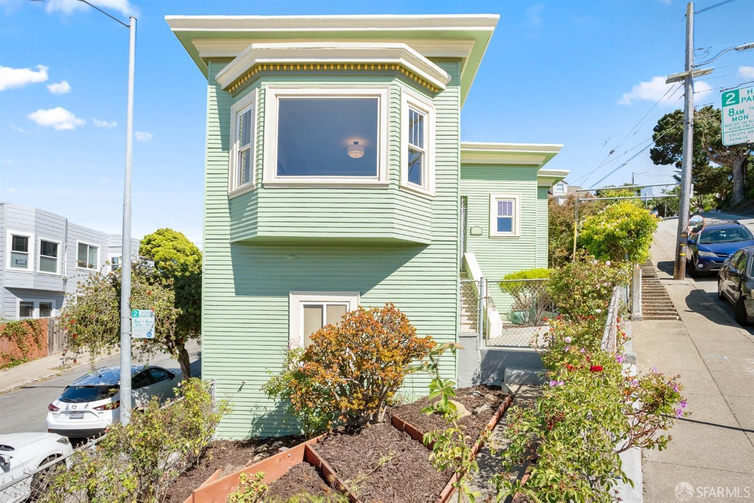 Detail Gallery Image 1 of 31 For 101 Coso Ave, San Francisco,  CA 94110 - 3 Beds | 2 Baths