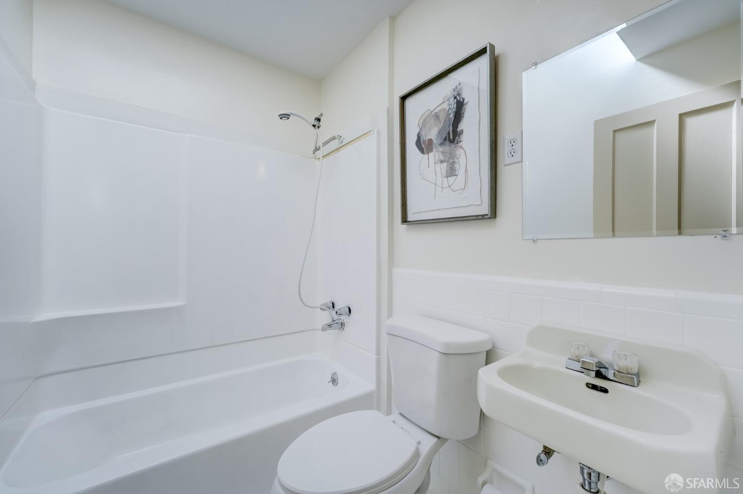 Detail Gallery Image 23 of 40 For 250 Arleta Ave, San Francisco,  CA 94134 - 2 Beds | 1 Baths