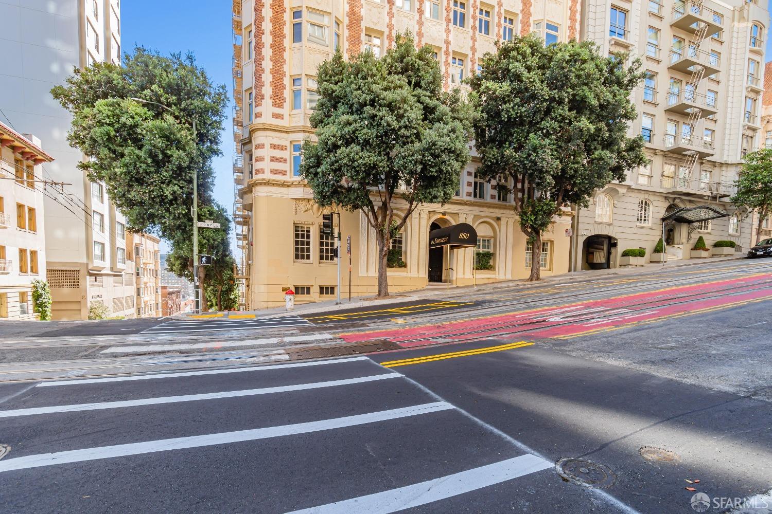 Detail Gallery Image 3 of 47 For 850 Powell St #603,  San Francisco,  CA 94108 - 2 Beds | 1/1 Baths