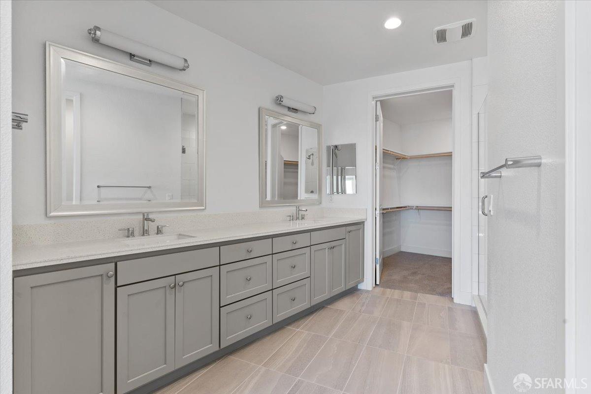 Detail Gallery Image 31 of 76 For 8 Island View Dr, Richmond,  CA 94801 - 2 Beds | 2/1 Baths