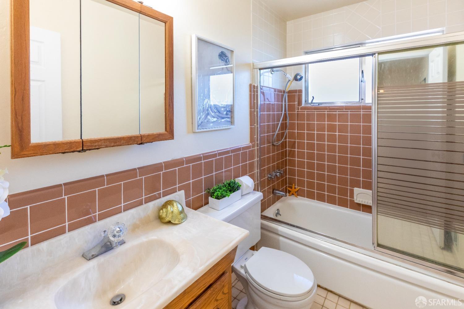 Detail Gallery Image 30 of 83 For 140 Amador Ave, San Bruno,  CA 94066 - 4 Beds | 2/1 Baths