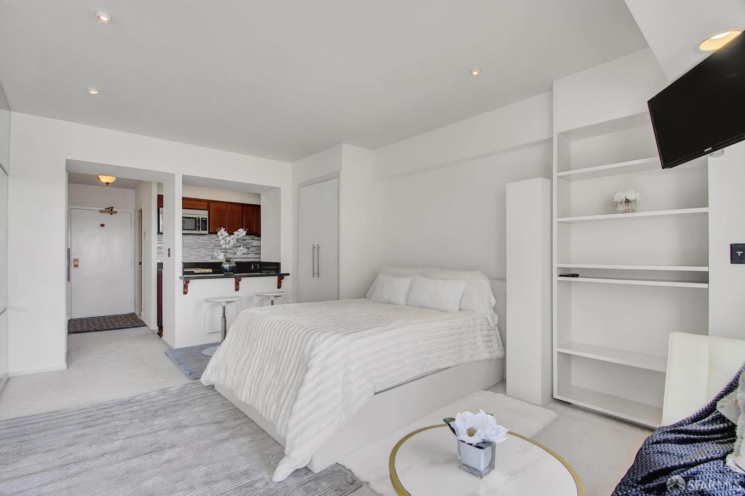 Detail Gallery Image 8 of 38 For 1177 California St #1111,  San Francisco,  CA 94108 - 0 Beds | 1 Baths