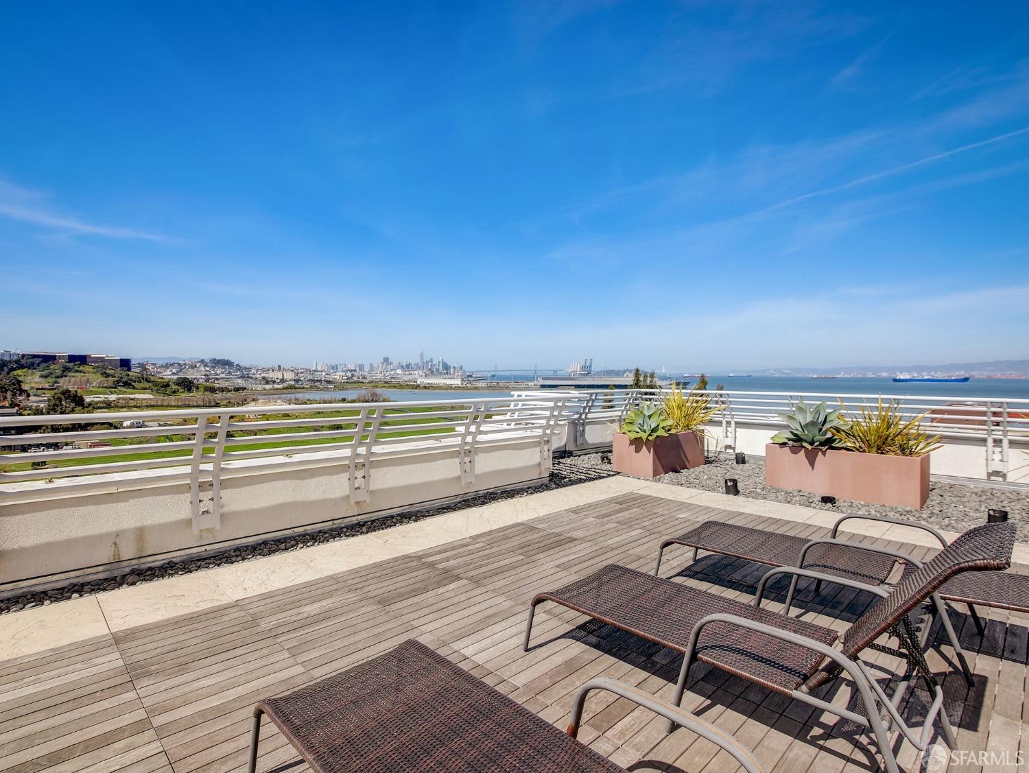 Detail Gallery Image 30 of 49 For 451 Donahue St #502,  San Francisco,  CA 94124 - 2 Beds | 2 Baths