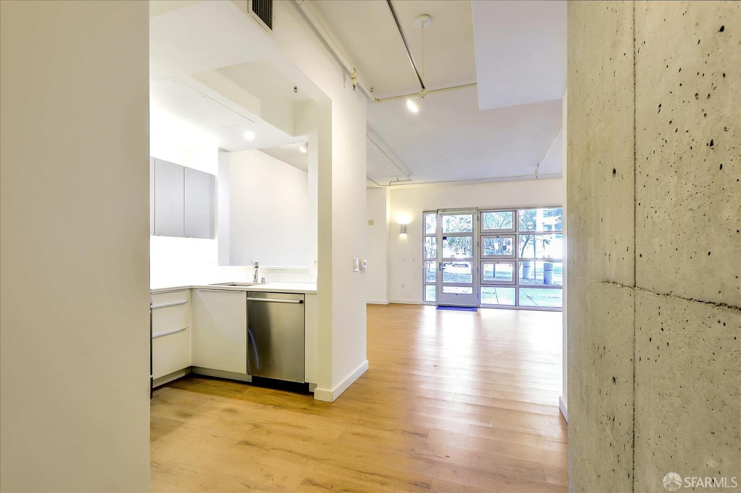 Detail Gallery Image 18 of 29 For 301 Bryant St #D11,  San Francisco,  CA 94107 - 1 Beds | 1 Baths