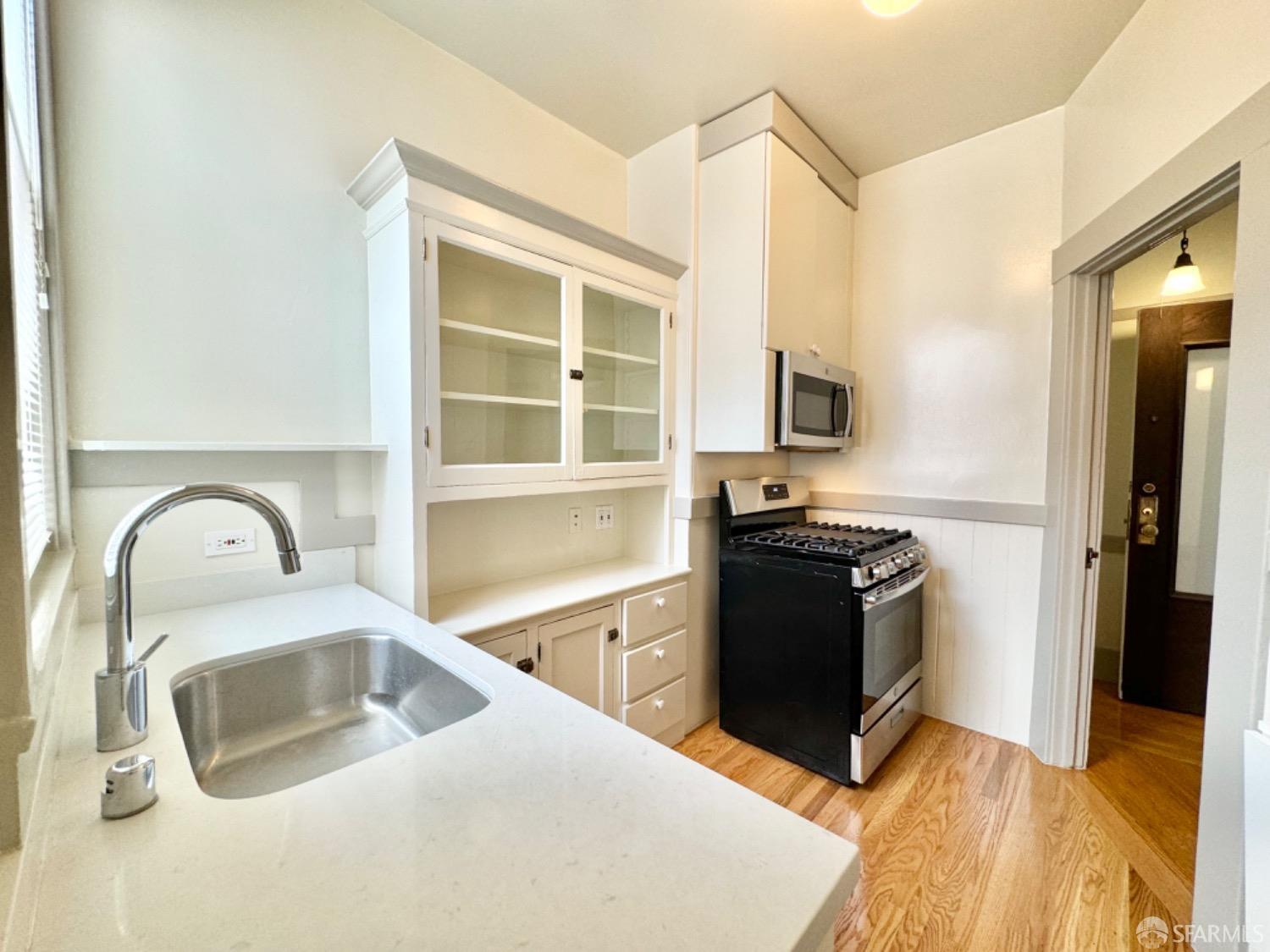 Detail Gallery Image 2 of 20 For 1419 Jackson St, San Francisco,  CA 94109 - 1 Beds | 1 Baths