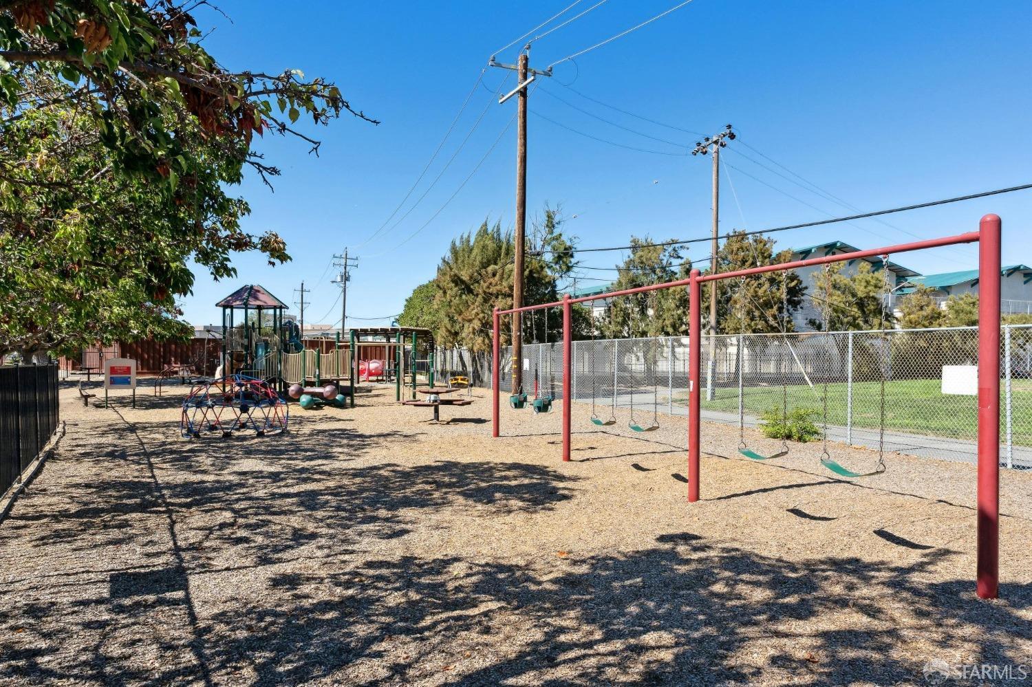 Detail Gallery Image 47 of 53 For 1059 Fiesta Dr, San Mateo,  CA 94403 - 3 Beds | 2 Baths