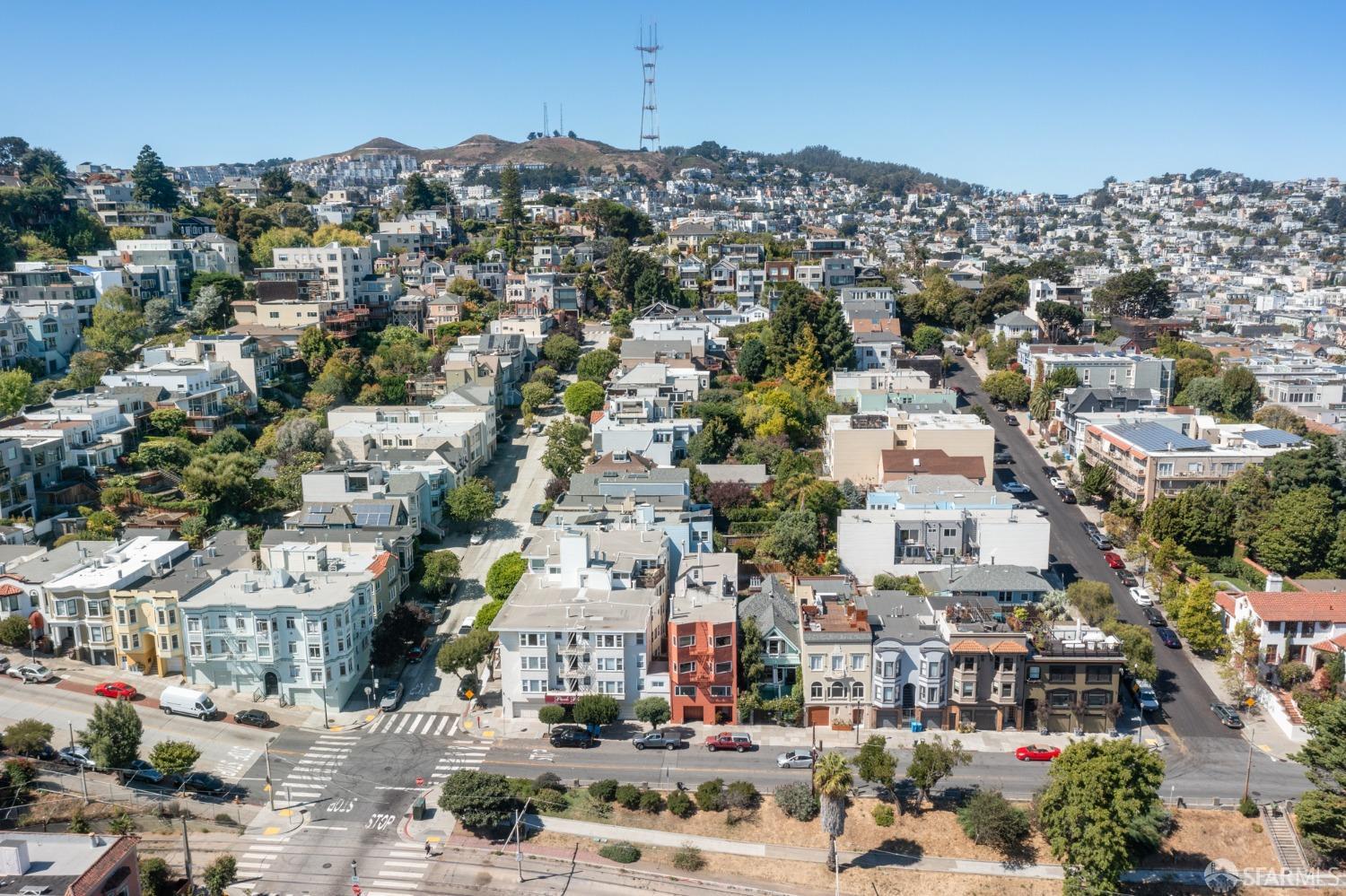 Detail Gallery Image 34 of 37 For 768 Church St #2,  San Francisco,  CA 94114 - 2 Beds | 1 Baths