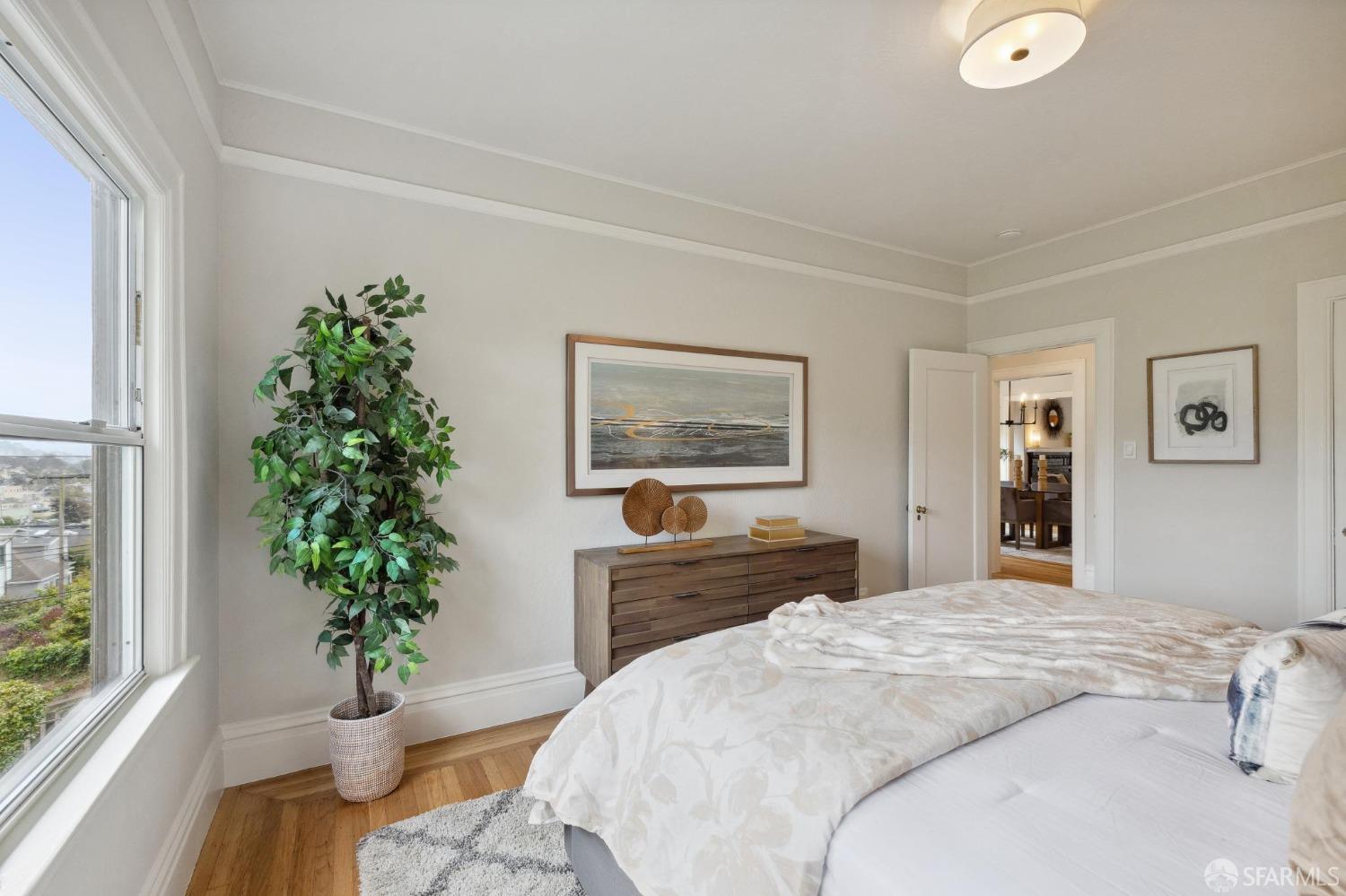 Detail Gallery Image 33 of 79 For 25 Forest Side Ave, San Francisco,  CA 94127 - 4 Beds | 2 Baths