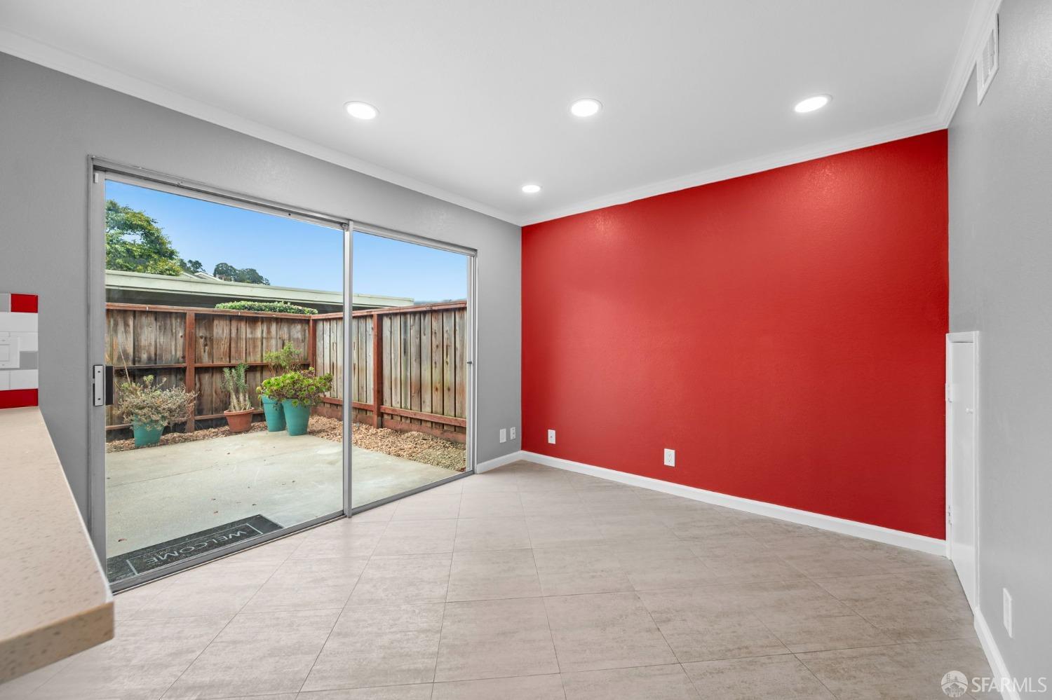 Detail Gallery Image 16 of 46 For 1269 Rosita Rd, Pacifica,  CA 94044 - 3 Beds | 2/1 Baths