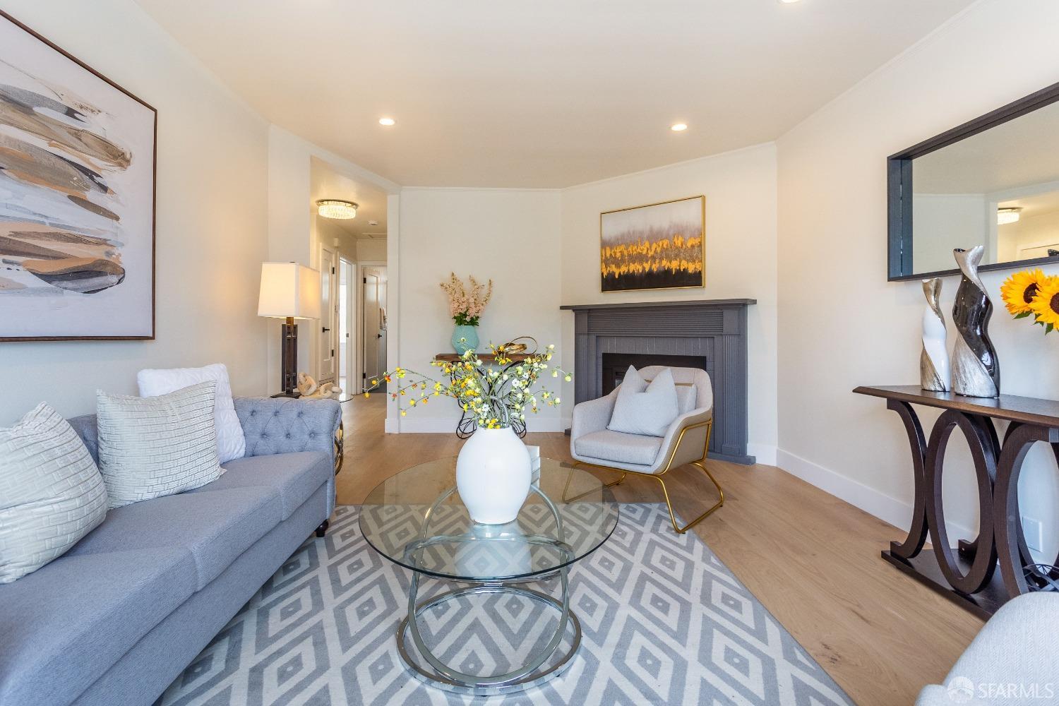 Detail Gallery Image 8 of 29 For 508 Taraval St, San Francisco,  CA 94116 - 2 Beds | 2 Baths