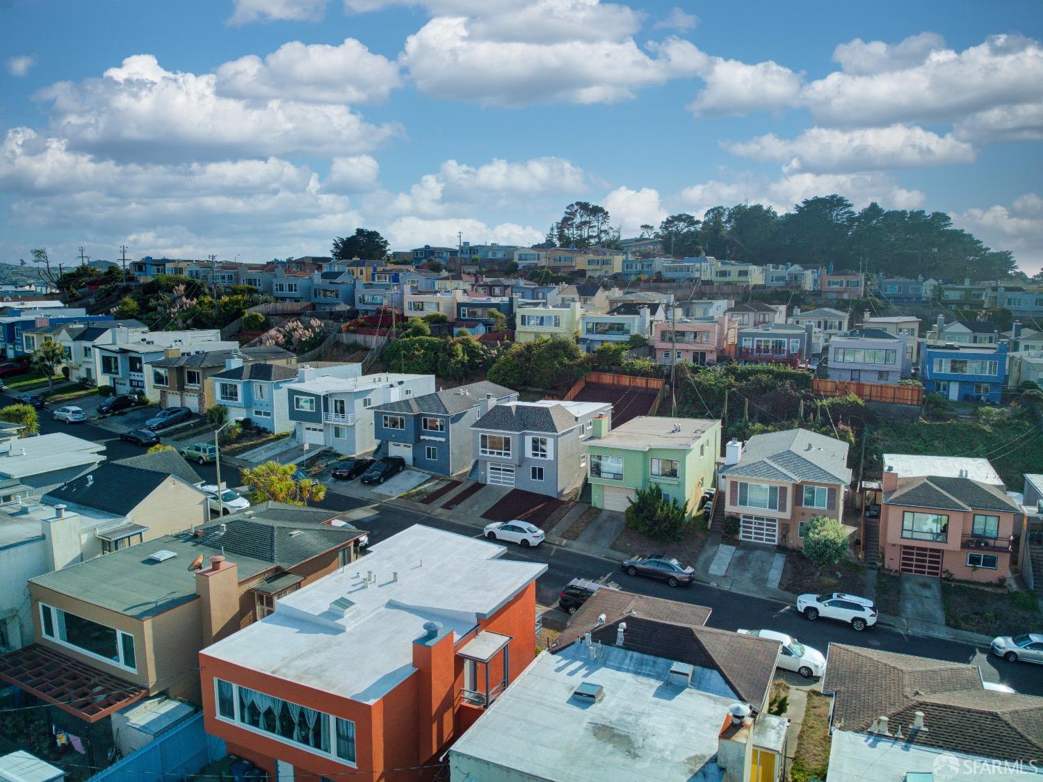 Detail Gallery Image 64 of 70 For 44 Avalon Dr, Daly City,  CA 94015 - 5 Beds | 2 Baths