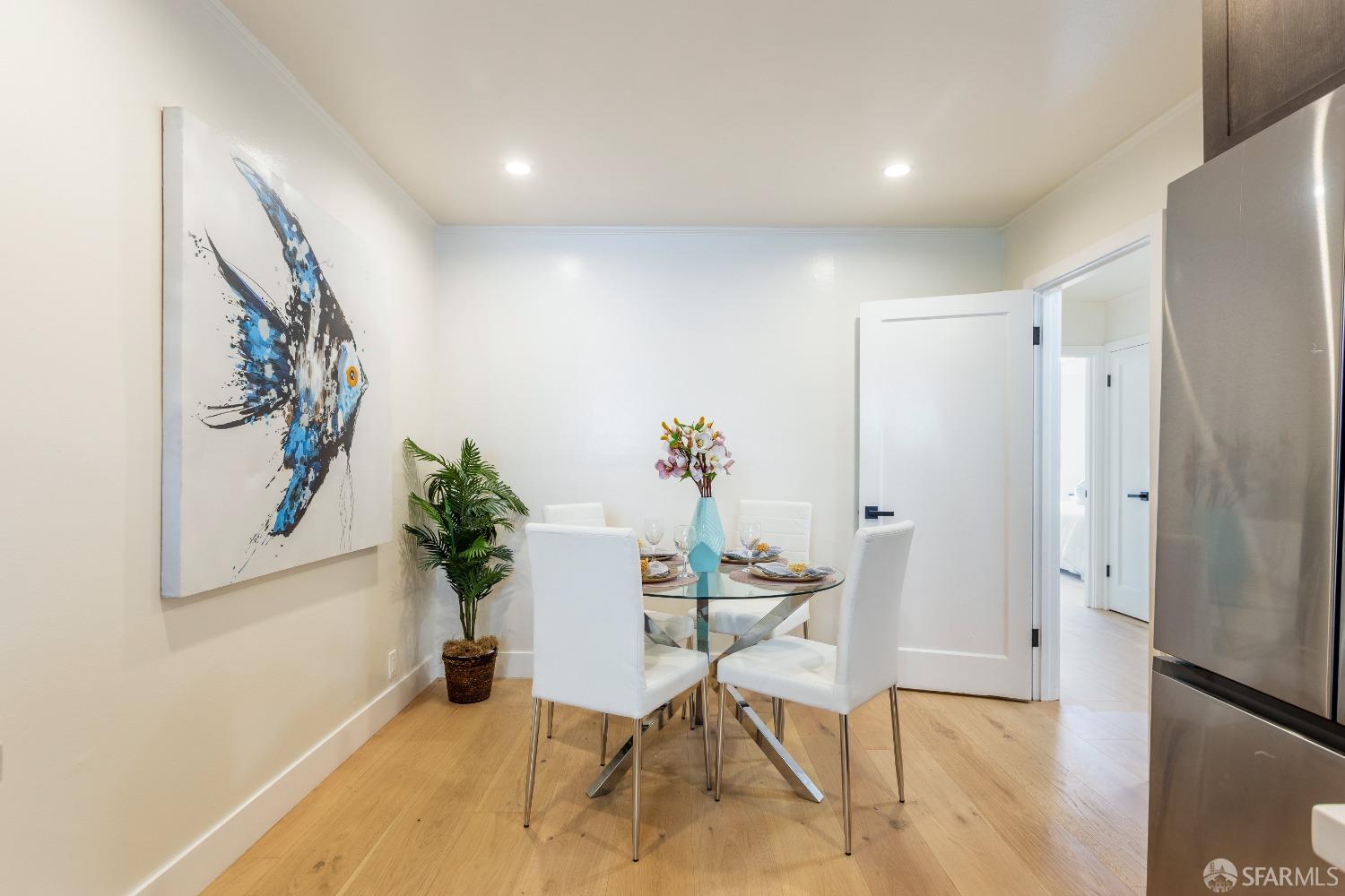 Detail Gallery Image 8 of 32 For 506 Taraval St, San Francisco,  CA 94116 - 2 Beds | 2 Baths