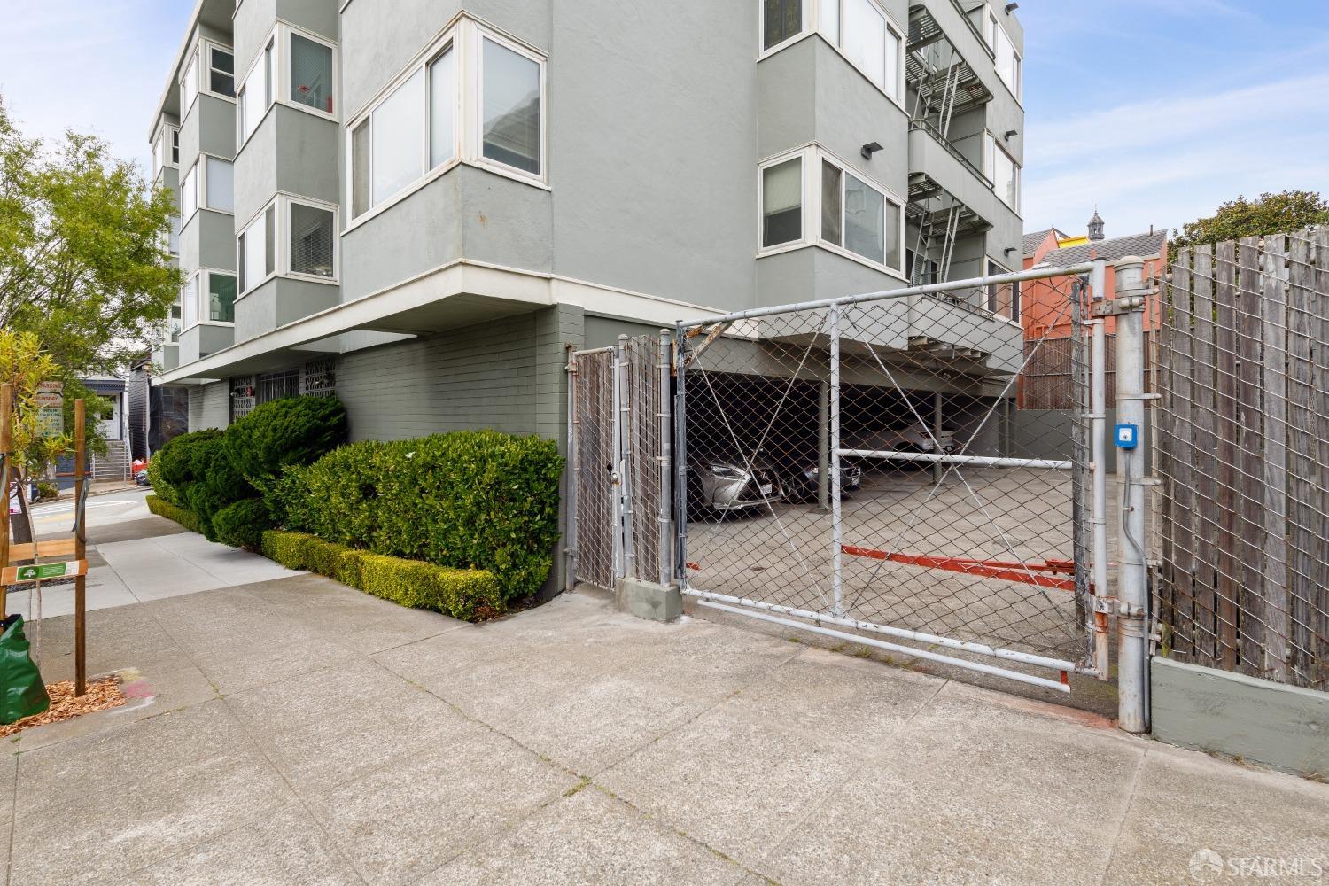 Detail Gallery Image 14 of 23 For 310 Stanyan St #303,  San Francisco,  CA 94118 - 1 Beds | 1 Baths