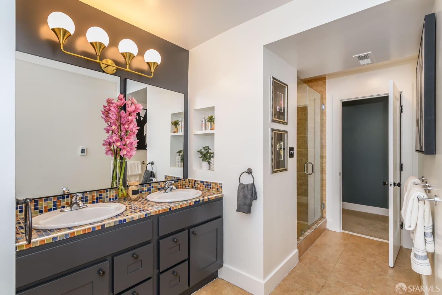 Detail Gallery Image 21 of 32 For 171 Caselli St, San Francisco,  CA 94114 - 4 Beds | 2 Baths