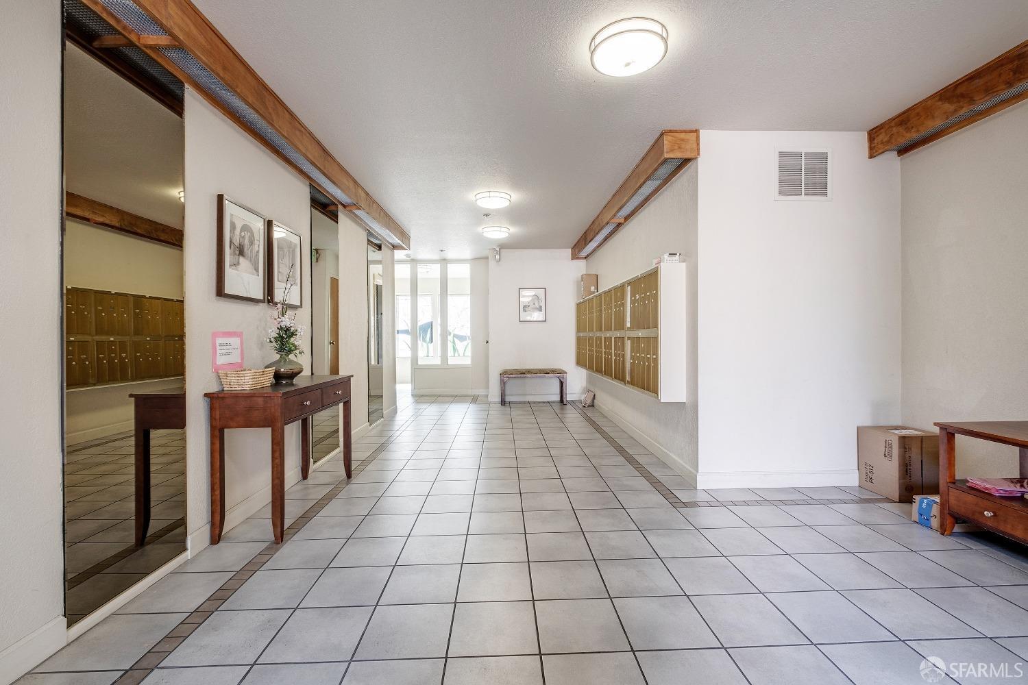 Detail Gallery Image 31 of 43 For 389 Belmont St #110,  Oakland,  CA 94610 - 2 Beds | 2 Baths