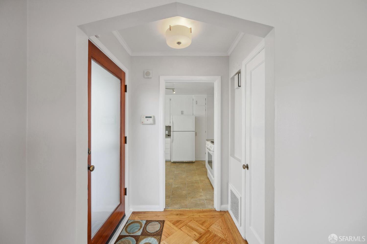 Detail Gallery Image 17 of 53 For 384 Mount Vernon Ave, San Francisco,  CA 94112 - 2 Beds | 1 Baths