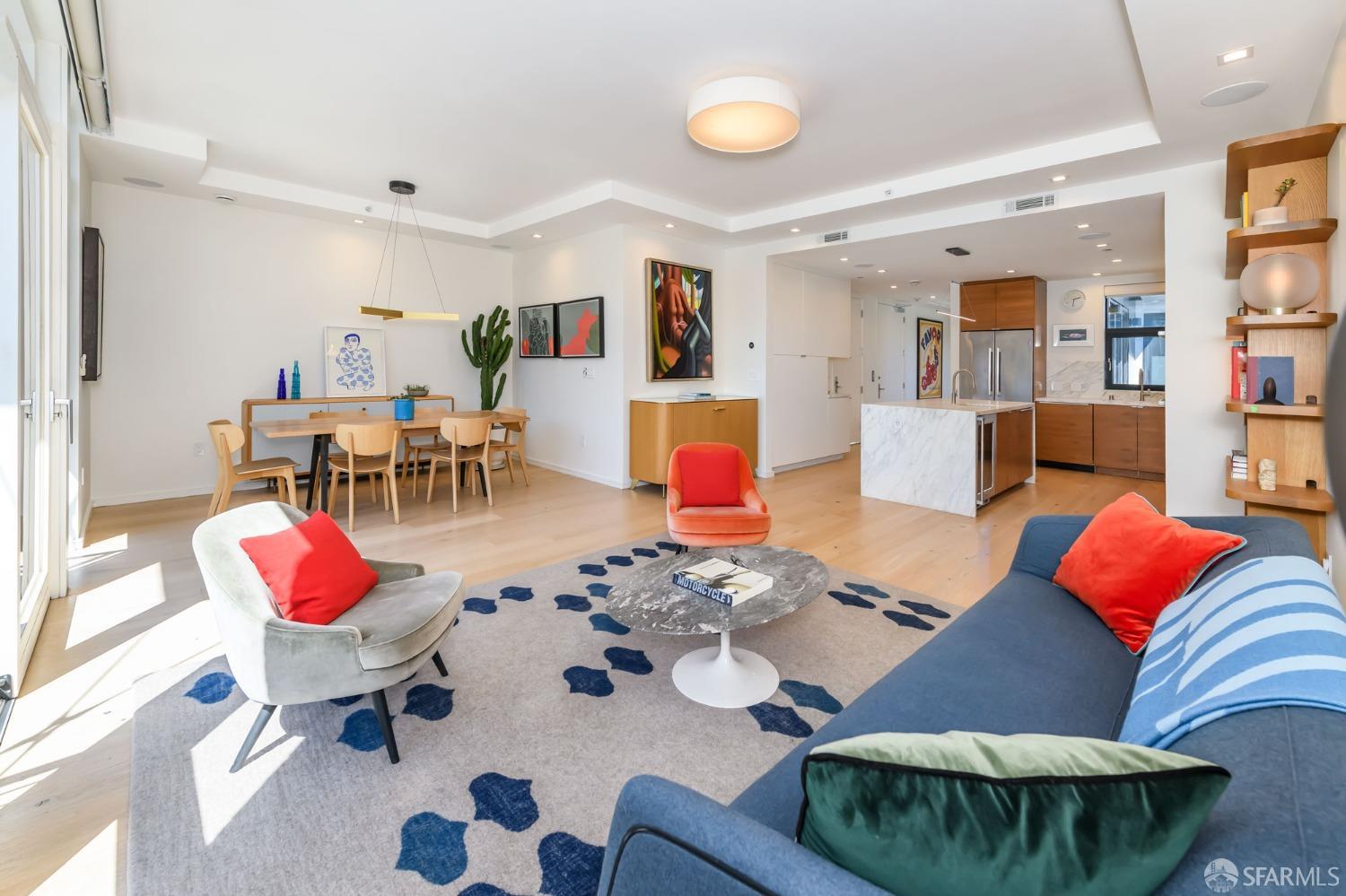 Detail Gallery Image 1 of 48 For 685 Florida St #2,  San Francisco,  CA 94110 - 3 Beds | 2 Baths