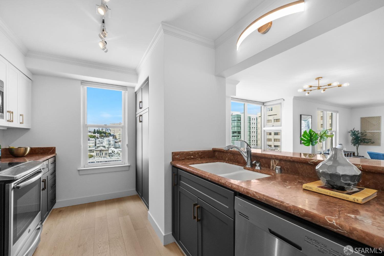 Detail Gallery Image 10 of 49 For 1483 Sutter St #1001,  San Francisco,  CA 94109 - 1 Beds | 1 Baths