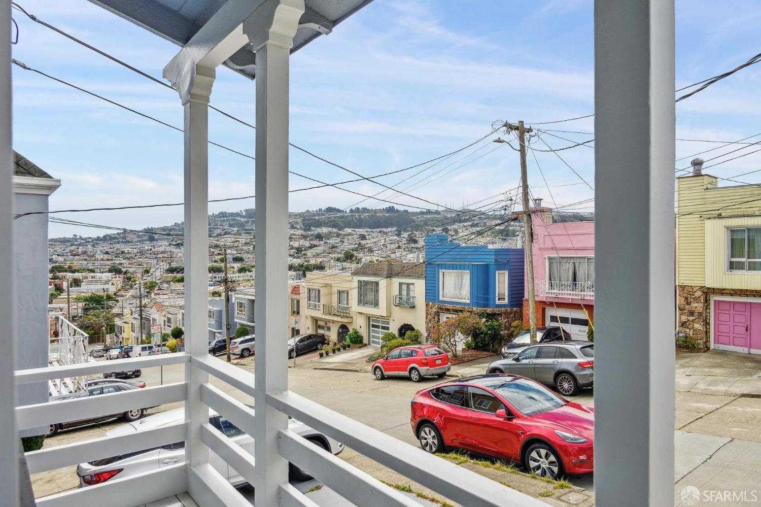 Detail Gallery Image 8 of 53 For 384 Mount Vernon Ave, San Francisco,  CA 94112 - 2 Beds | 1 Baths