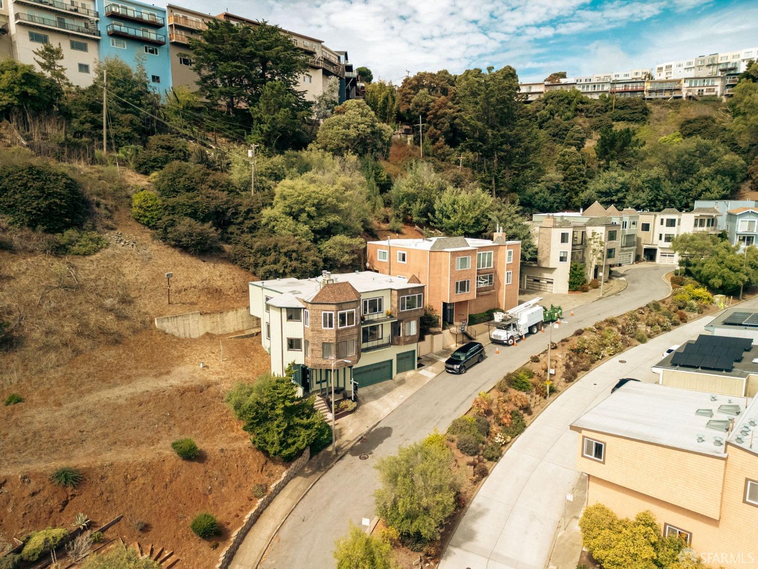 Detail Gallery Image 32 of 41 For 3 Valletta Ct, San Francisco,  CA 94131 - 3 Beds | 2 Baths