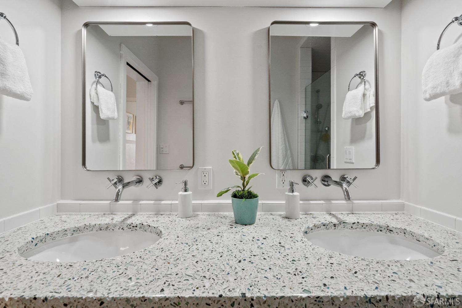 Detail Gallery Image 17 of 41 For 253 Theresa St, San Francisco,  CA 94112 - 2 Beds | 1 Baths