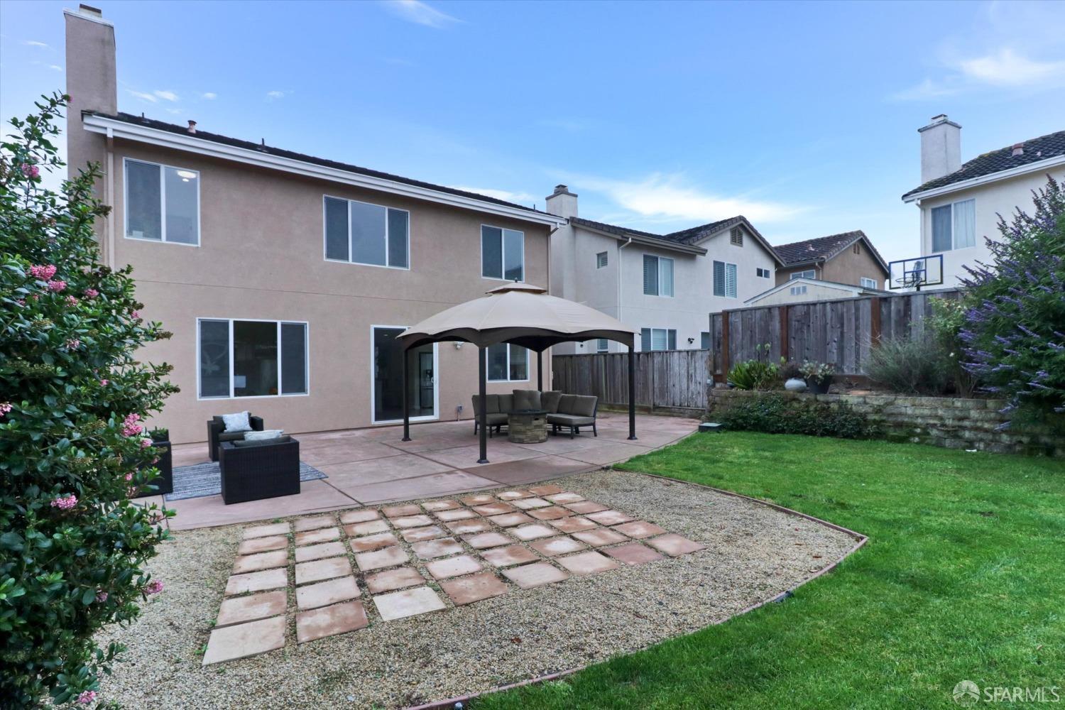 Detail Gallery Image 34 of 40 For 32 Cymbidium Cir, South San Francisco,  CA 94080 - 4 Beds | 2/1 Baths