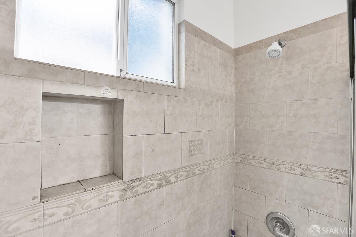 Detail Gallery Image 22 of 25 For 3386 16th St, San Francisco,  CA 94114 - – Beds | – Baths