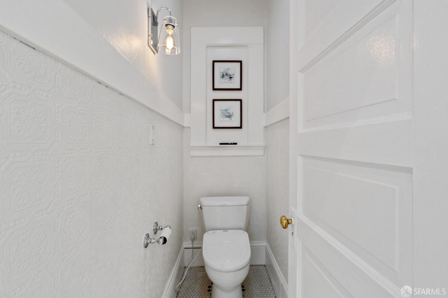 Detail Gallery Image 14 of 41 For 253 Theresa St, San Francisco,  CA 94112 - 2 Beds | 1 Baths