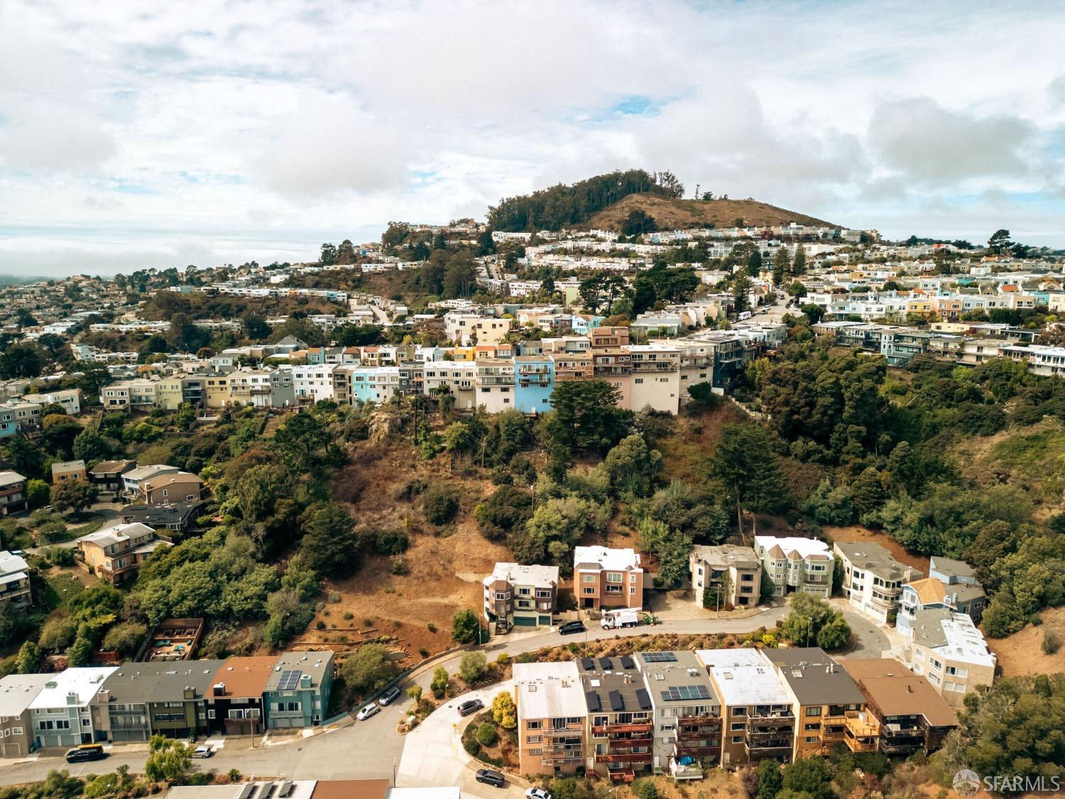 Detail Gallery Image 37 of 41 For 3 Valletta Ct, San Francisco,  CA 94131 - 3 Beds | 2 Baths