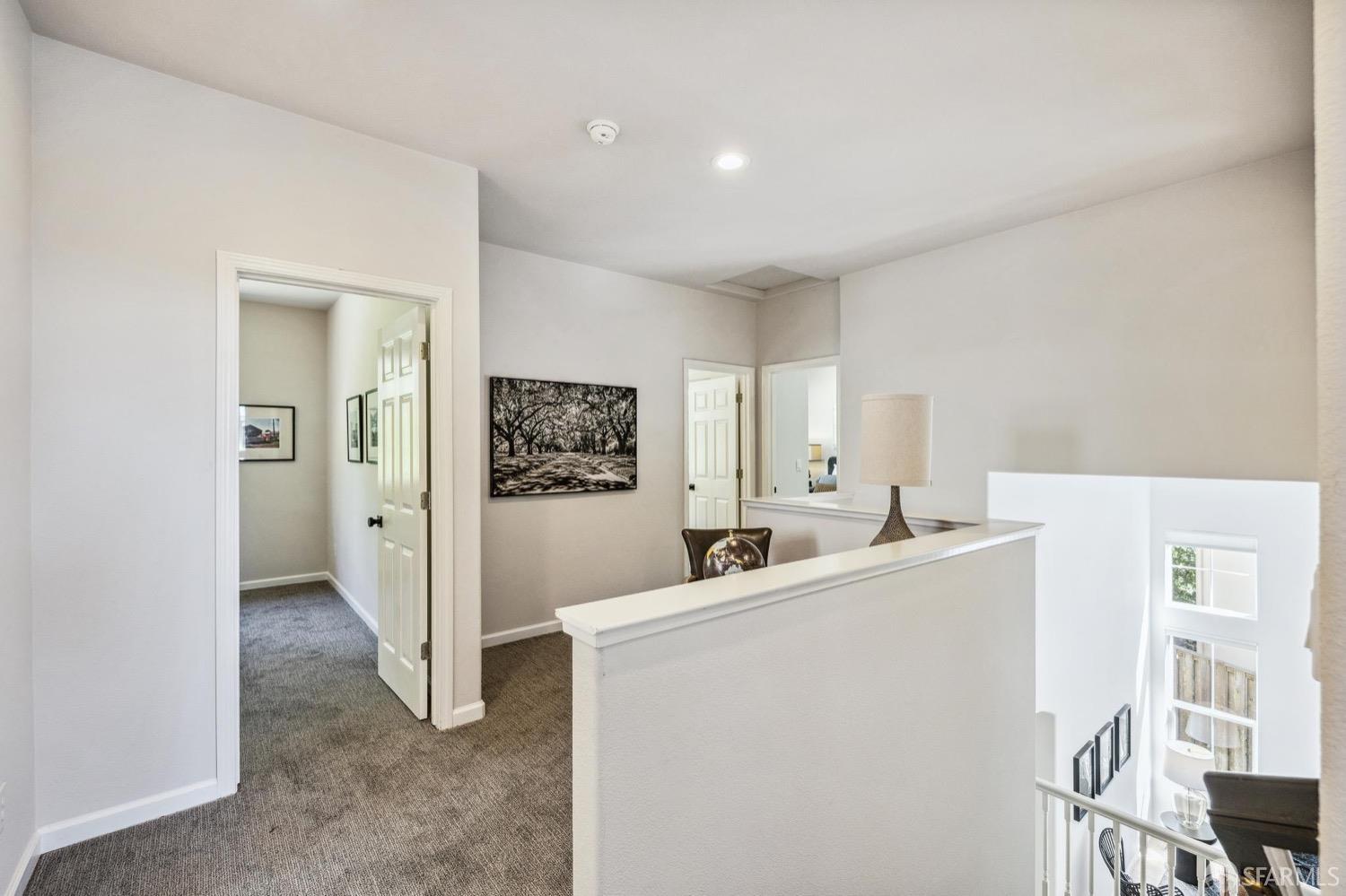 Detail Gallery Image 21 of 44 For 362 View Point Ct, Pacifica,  CA 94044 - 4 Beds | 2/1 Baths