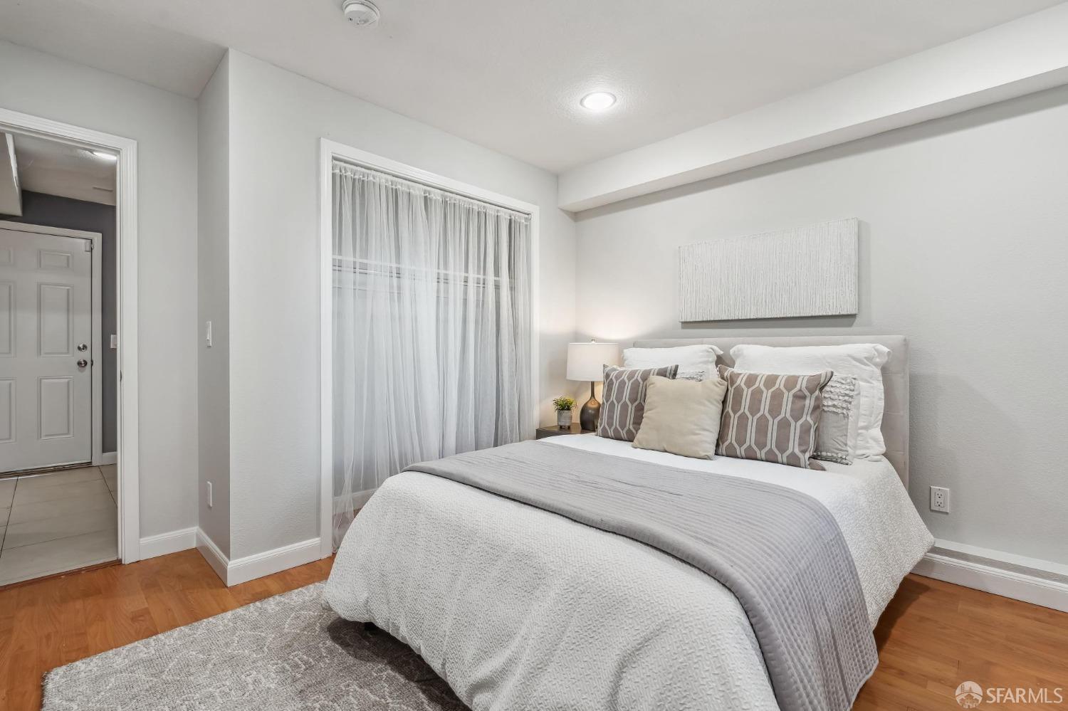 Detail Gallery Image 32 of 44 For 1554 Shafter Ave, San Francisco,  CA 94124 - 4 Beds | 2 Baths