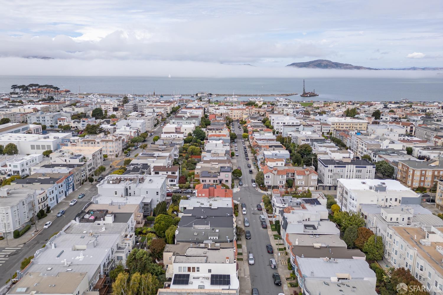 Detail Gallery Image 43 of 46 For 160 Avila St, San Francisco,  CA 94123 - 3 Beds | 1 Baths