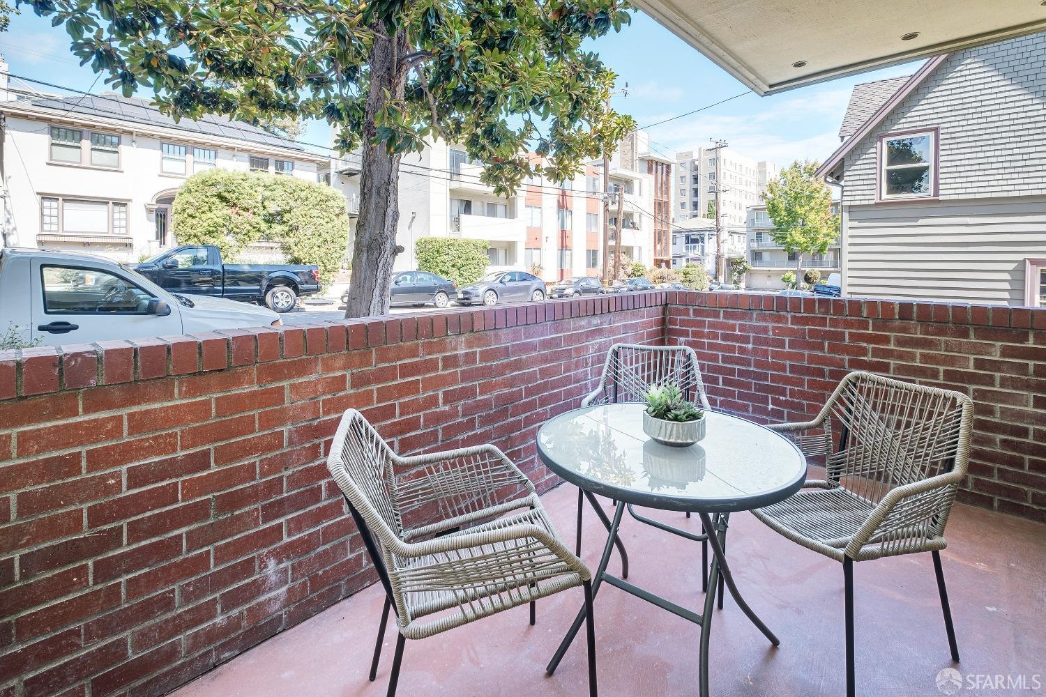 Detail Gallery Image 6 of 43 For 389 Belmont St #110,  Oakland,  CA 94610 - 2 Beds | 2 Baths