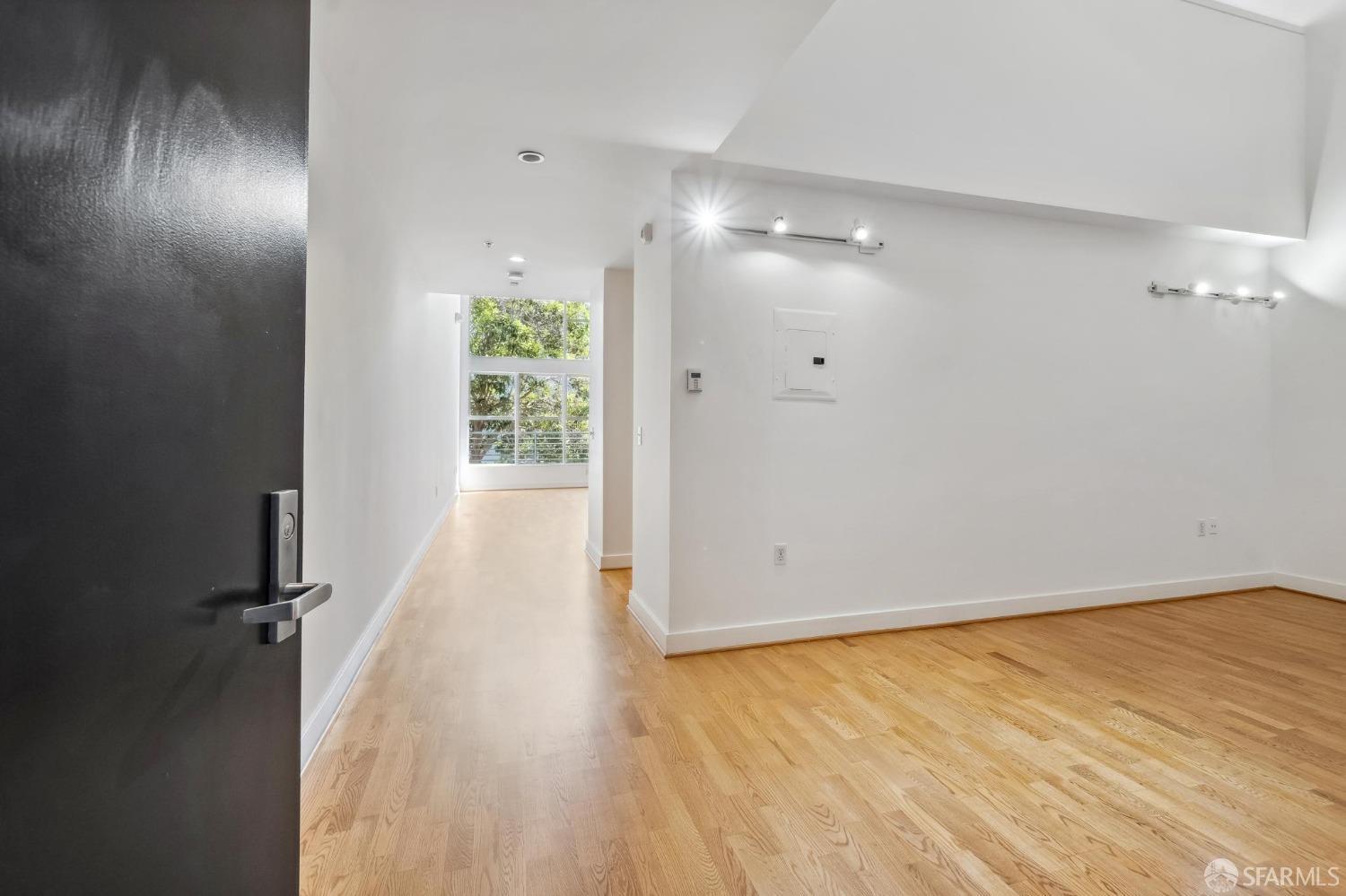 Detail Gallery Image 8 of 39 For 2130 Harrison St #2,  San Francisco,  CA 94110 - 1 Beds | 2 Baths