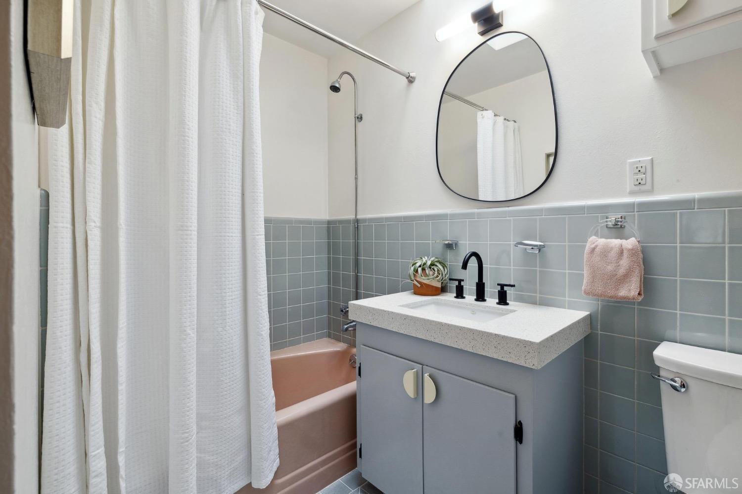 Detail Gallery Image 19 of 37 For 35 Valmar Ter, San Francisco,  CA 94112 - 3 Beds | 2/1 Baths