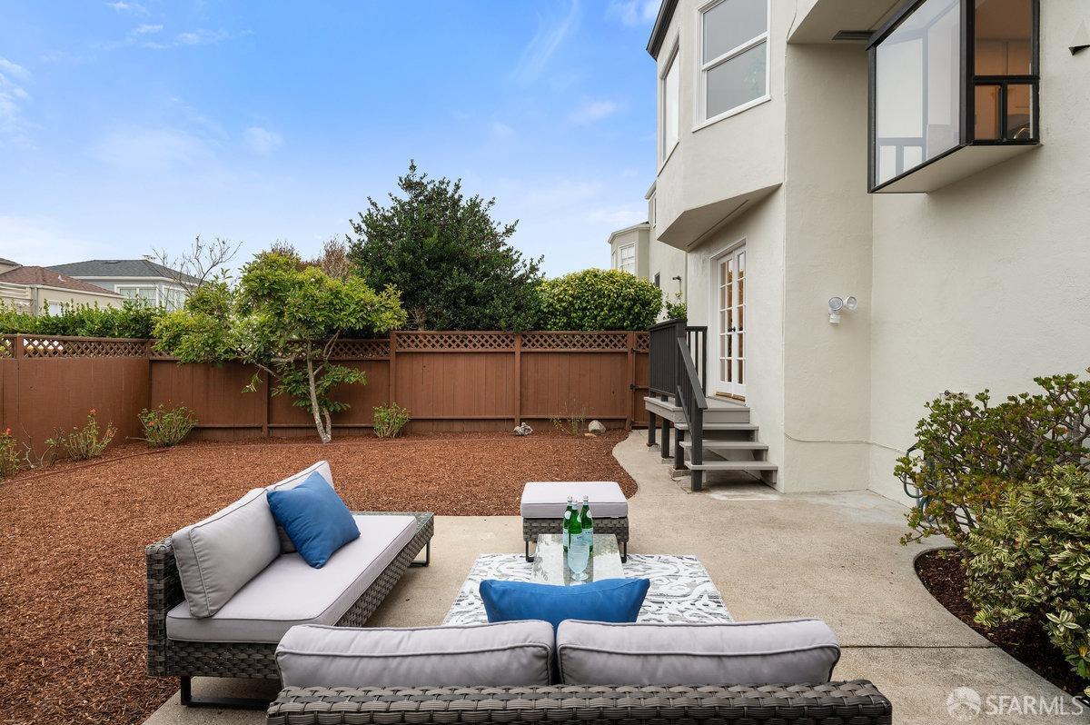 Detail Gallery Image 41 of 65 For 100 Stratford Dr, San Francisco,  CA 94132 - 3 Beds | 3/1 Baths