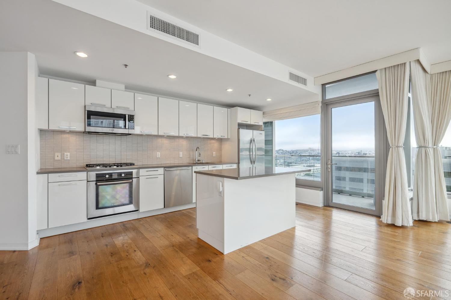 Detail Gallery Image 8 of 32 For 1 Hawthorne St 18f,  San Francisco,  CA 94105 - 2 Beds | 2 Baths